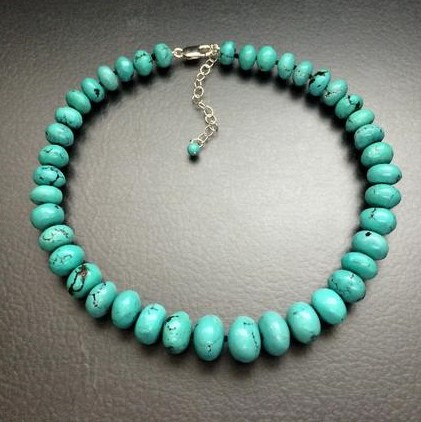 Turquoise graduated bead necklace